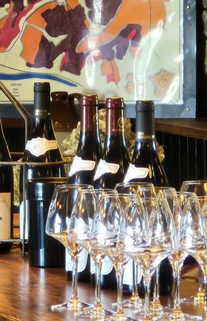 DISCOVER PREMIER CRU RED CASE 1