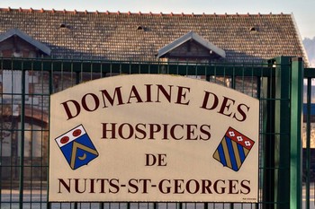 HOSPICES DE NUITS NUITS ST GEORGE 1ER 'RUES DES CHAUX' 2019 CASE 1