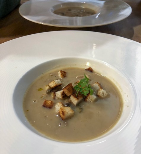 Creme de Chataignes aux Cepes et au Foie Gras