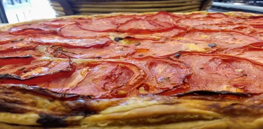 Cantal Cheese and Tomato Tart